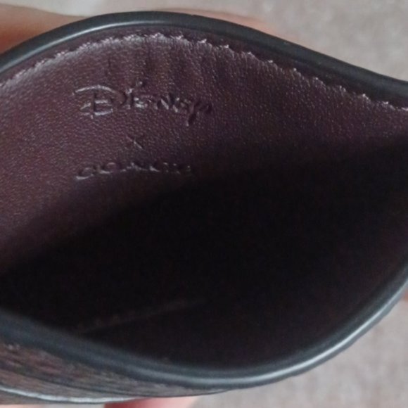 SOLD - 𝅺NWT Disney X Coach Card Case With Evil Queen Motif Card Holder CD674 - Picture 4 of 7